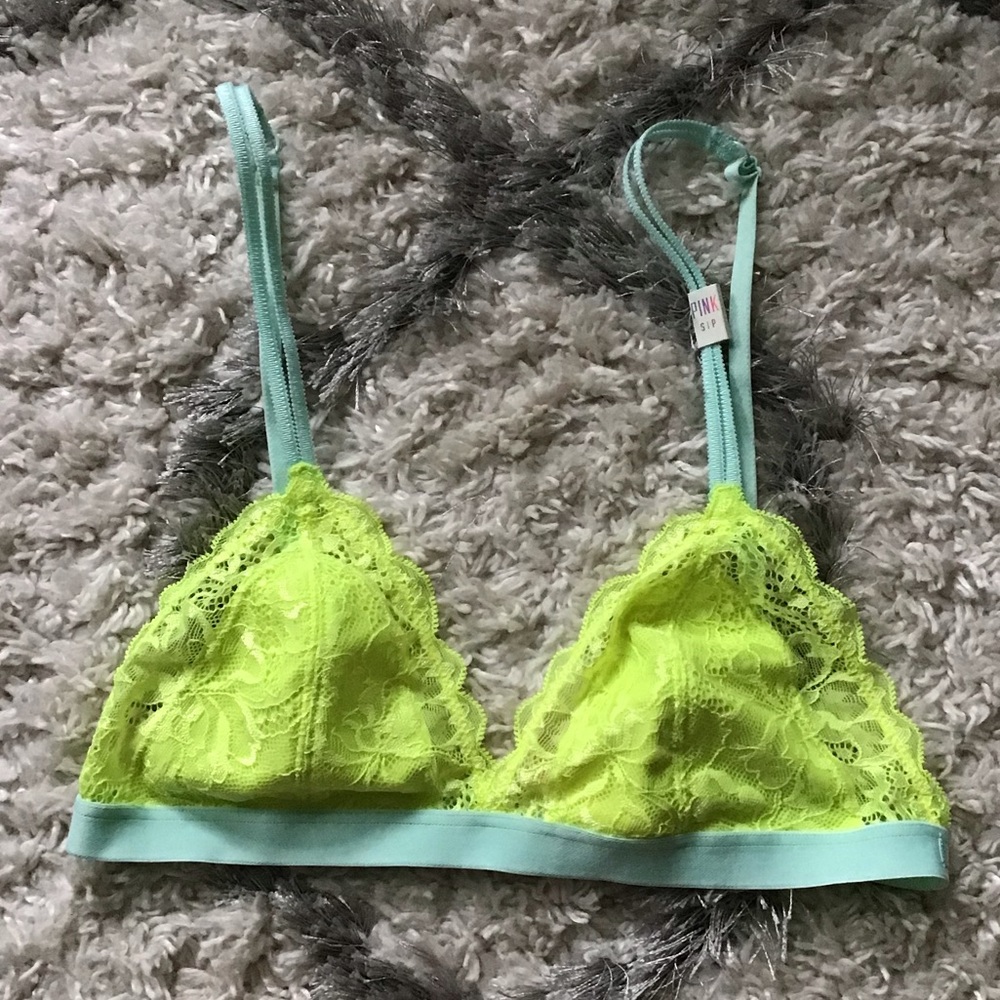 New PINK bra size S